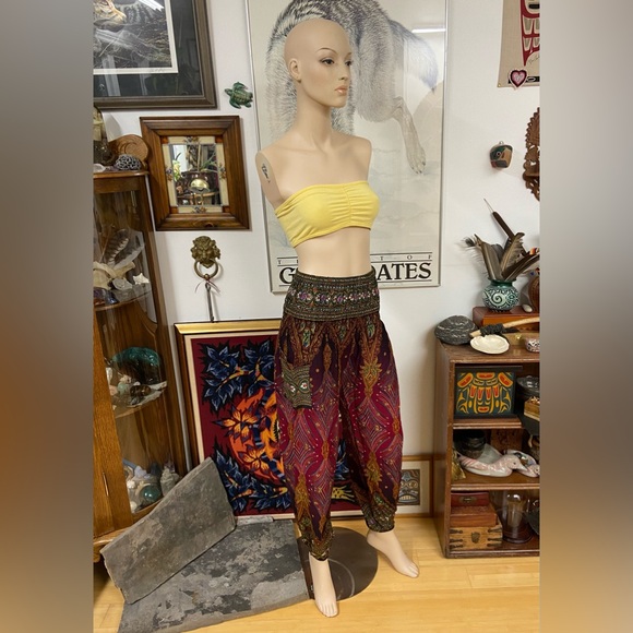 Tribal Pattern Fuchsia Genie Pants - Picture 4 of 11